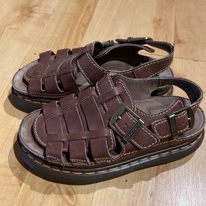 ALMOST NEW Dr. Martens brown leather sandals